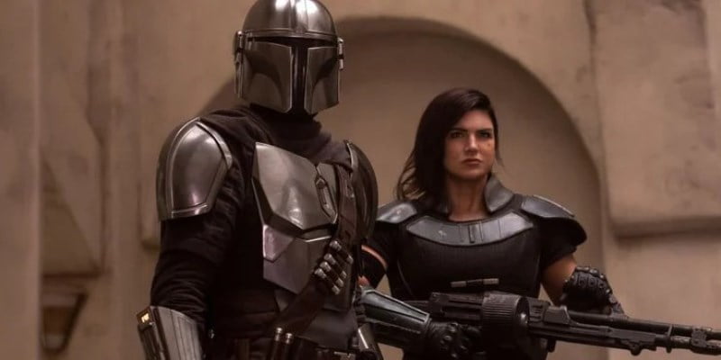 Pedro Pascal And Gina Carano As Cara Dune In The Mandalorian Season 1 Episode 8