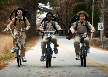 Stranger Things Billy Running Over Kids Cropped